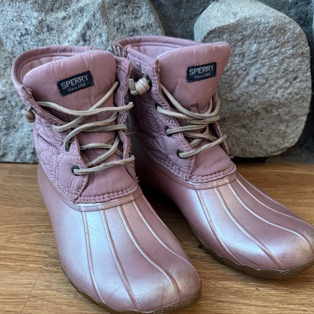 Sperry Saltwater Rose Pink rubber duck Boots quilted nylon youth size 5